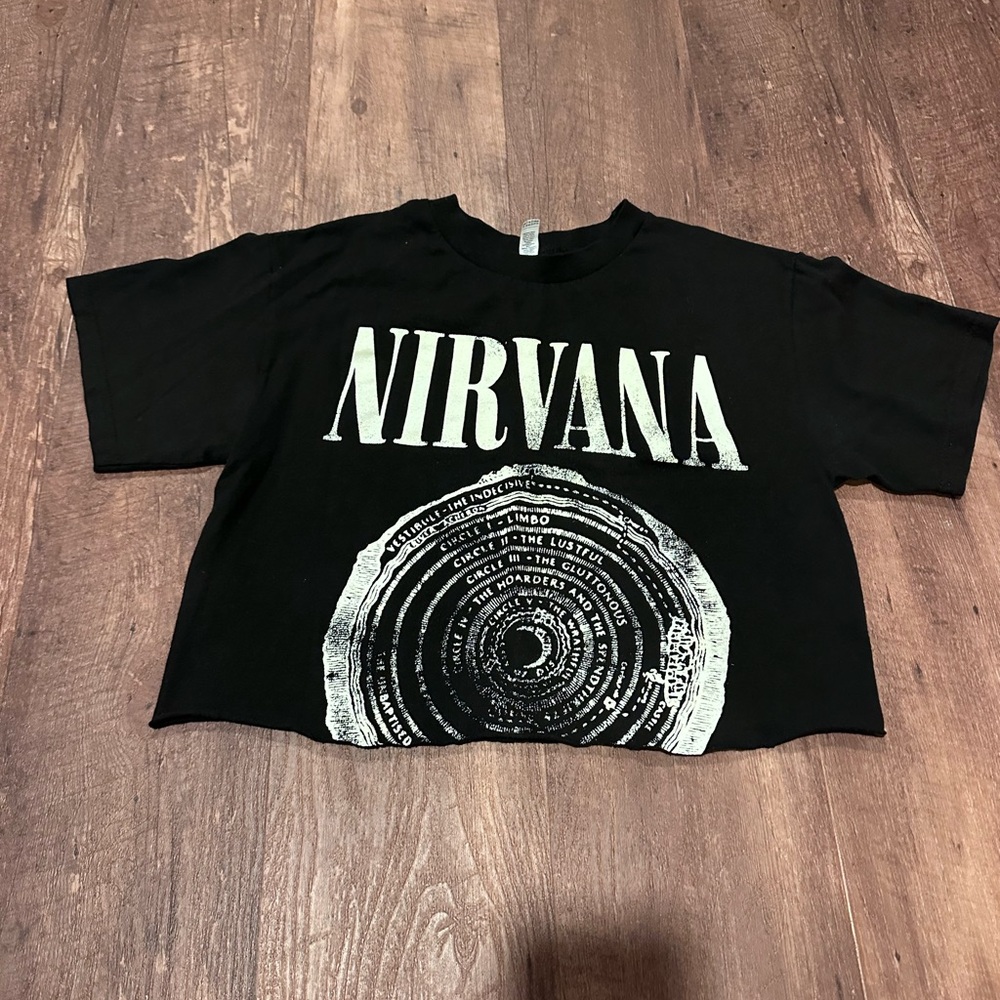 NIRVANA crop Short Sleeve Tee